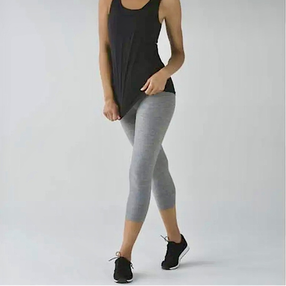 Lululemon Athletica Wunder Under Crop II Leggings in Heather Gray